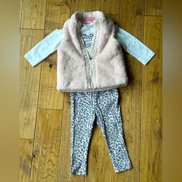 Juicy Couture 3-Piece Outfit size 3T - Picture 1 of 15